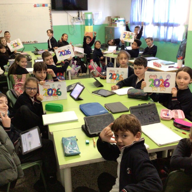 Colegio concertado JABY Primaria niños en el aula